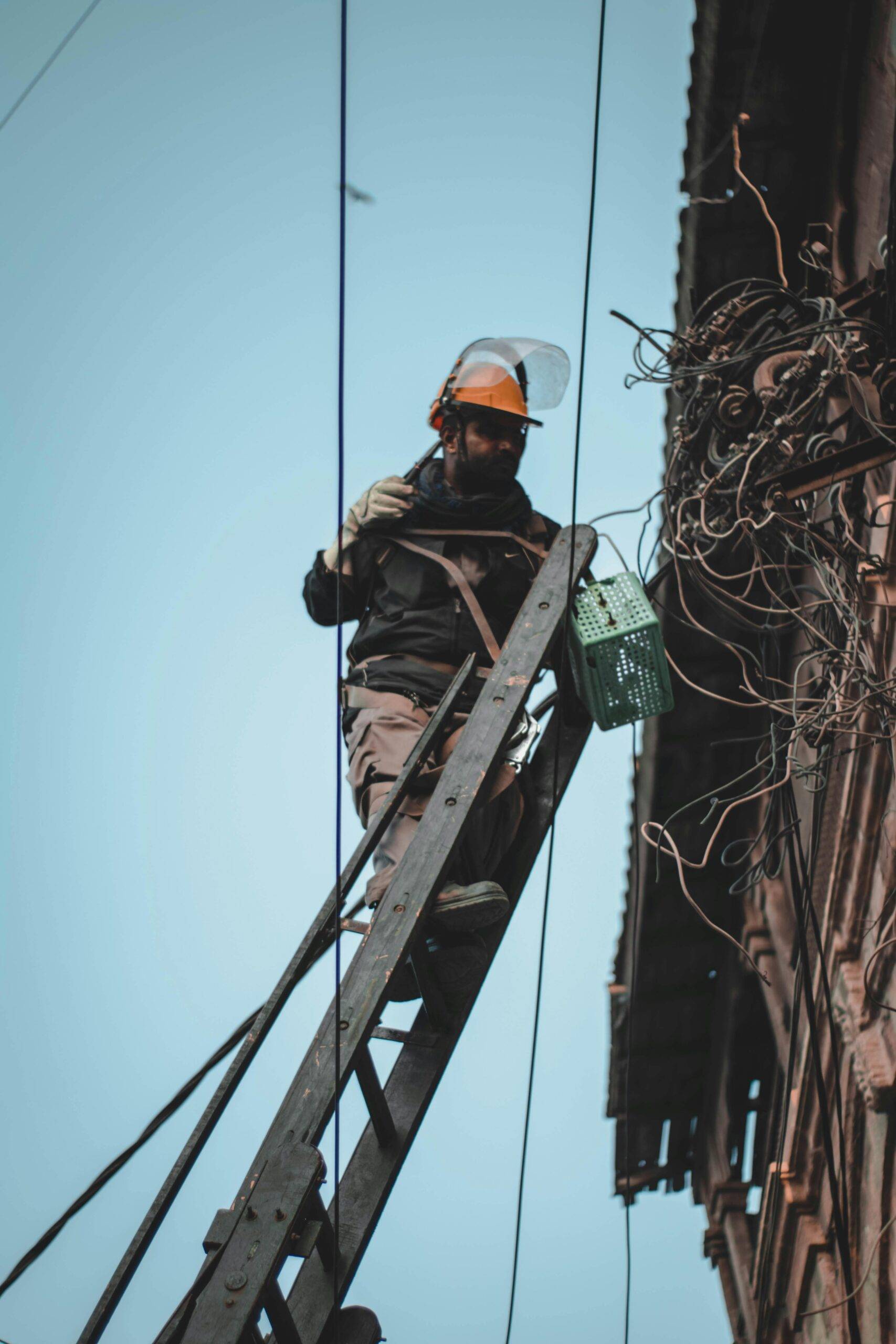 #eletricistaEmMaringa #eletricistaMaringa #servicosEletricosMaringa #manutencaoEletricaMaringa #instalacoesEletricasMaringa #eletricistaResidencialMaringa #eletricistaPredialMaringa #eletricistaComercialMaringa #manutencaoPreventivaEletrica #manutencaoEmergencialEletrica #reparoEletricoMaringa #orcamentoEletricistaMaringa #instalacaoTomadasMaringa #instalacaoInterruptores #instalacaoIluminacaoMaringa #instalacaoLustreMaringa #instalacaoVentiladorDeTetoMaringa #trocaDeChuveiroMaringa #chuveiroNaoLiga #curtoCircuitoReparo #aumentoDeCargaMaringa #trocaDeFiaçãoMaringa #quadroDeDistribuicaoEletrica #padraoCopelMaringa #laudoEletricoMaringa #engenhariaEletricaMaringa #painelEletricoIndustrial #instalacaoArCondicionadoMaringa #redeEletricaMaringa #aterramentoEletrico #automacaoResidencialMaringa #iluminacaoLedMaringa #redeLogicaMaringa #tomadaQueimou #segurancaEletricaMaringa #instalacaoCFTVMaringa #lampadaPisca #tomadaNaoFunciona #profissionaisEletricistas #parejaEletricaMaringa